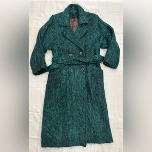 GORGEOUS Vintage Emerald Green MOHAIR Coat st Patrick’s day ,size 10